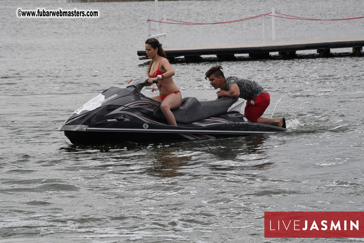 LiveJasmin Watersports