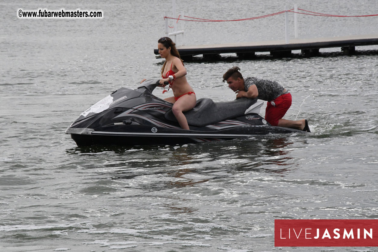 LiveJasmin Watersports