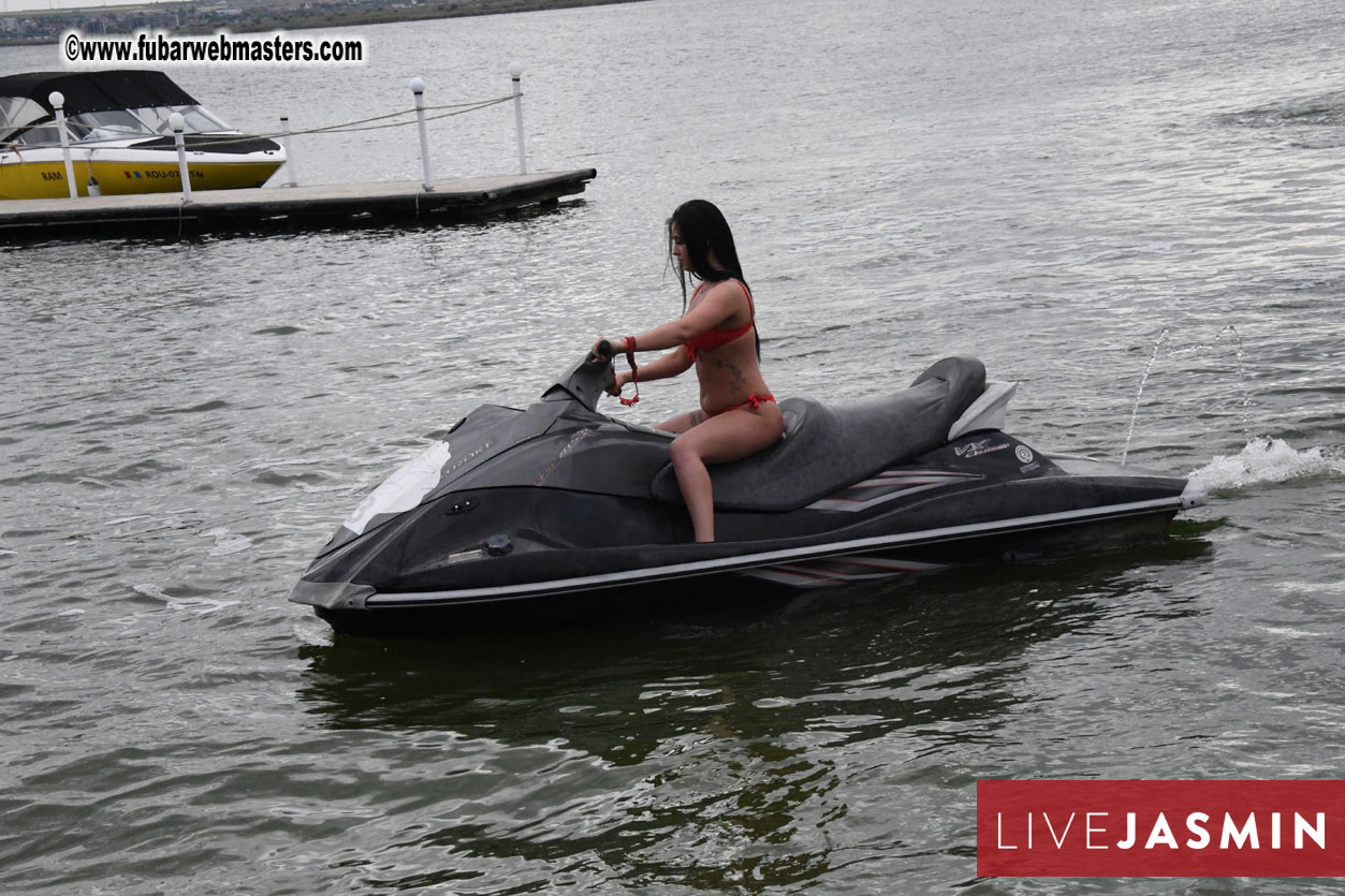 LiveJasmin Watersports