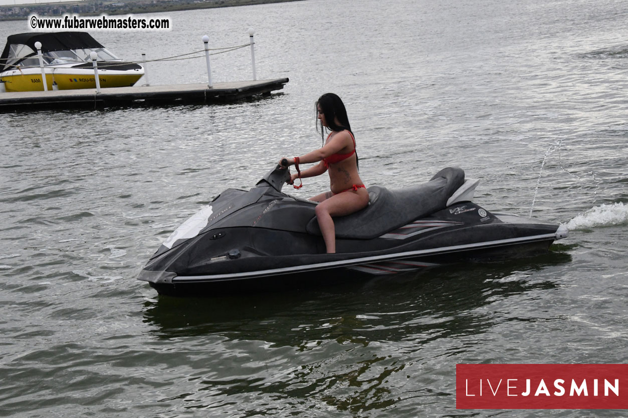 LiveJasmin Watersports