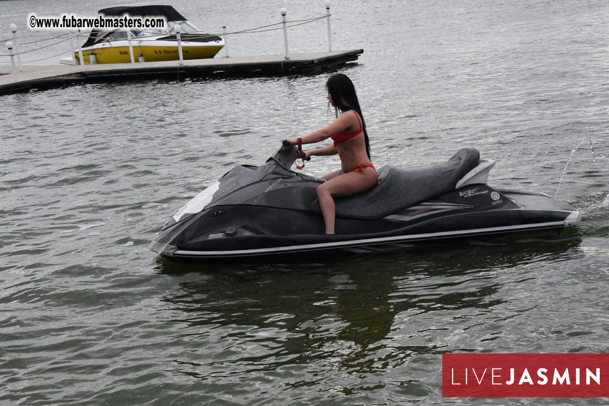 LiveJasmin Watersports