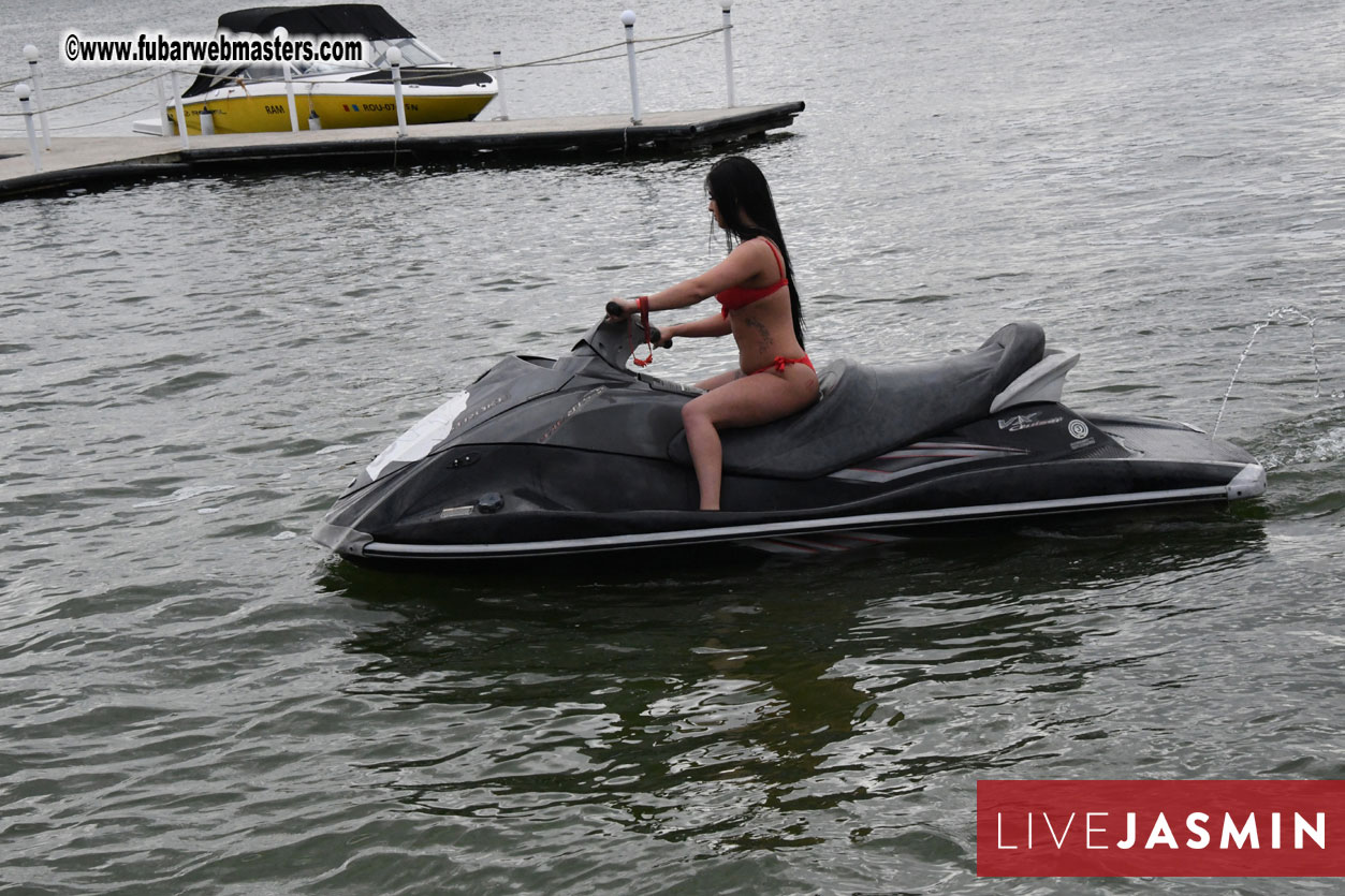 LiveJasmin Watersports