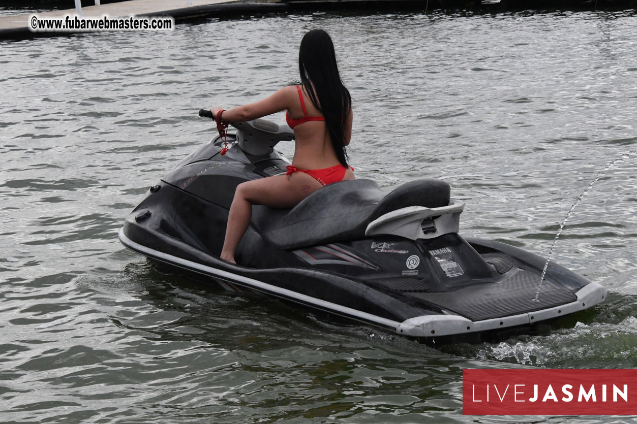 LiveJasmin Watersports