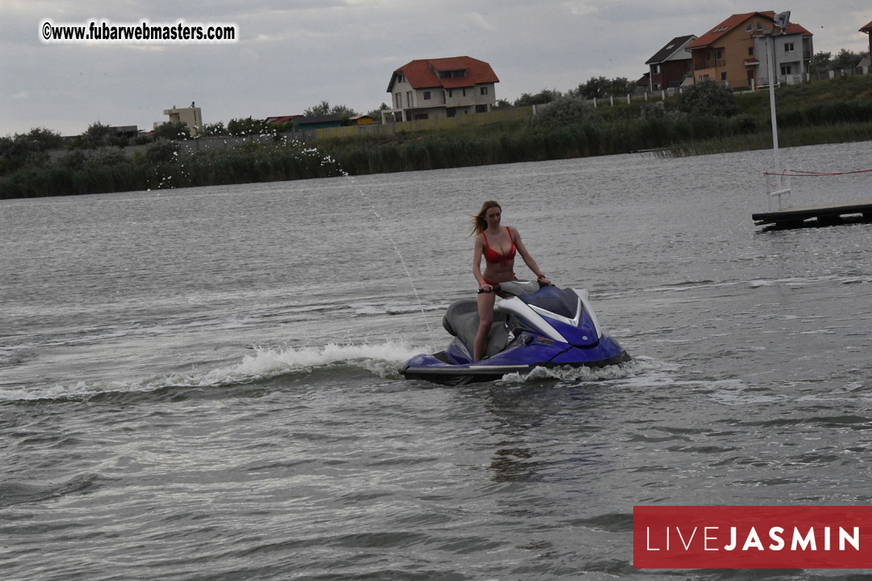 LiveJasmin Watersports