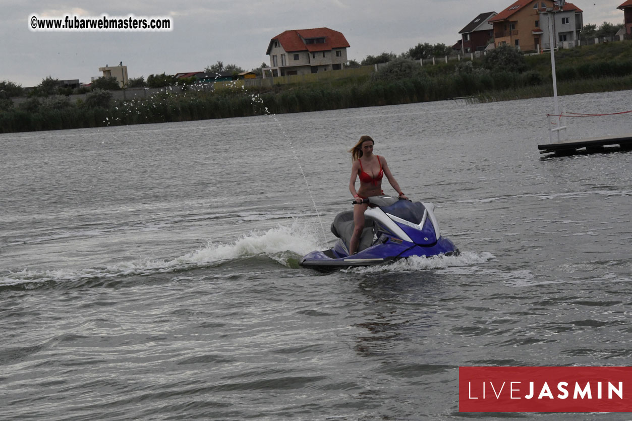 LiveJasmin Watersports