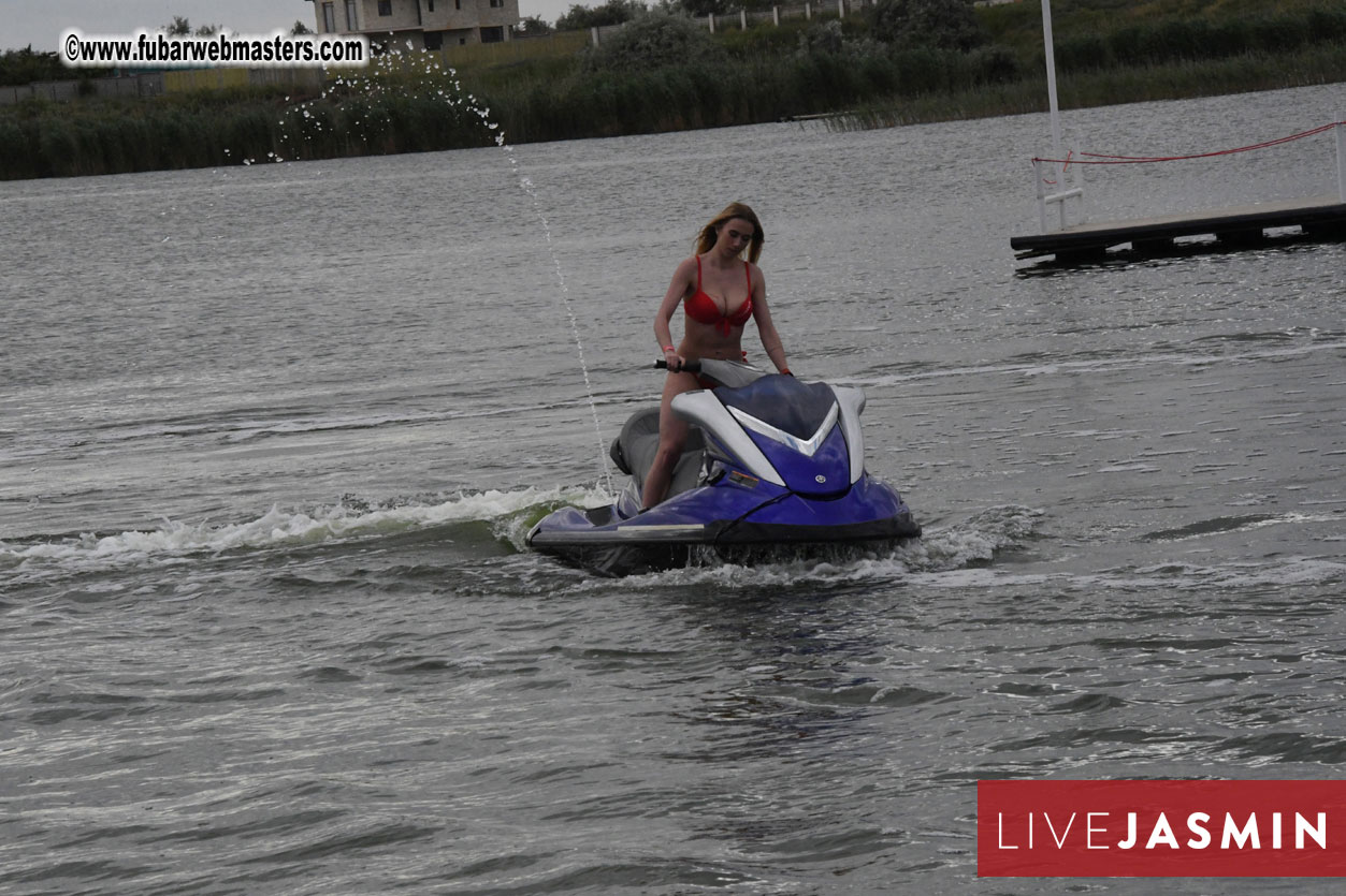 LiveJasmin Watersports