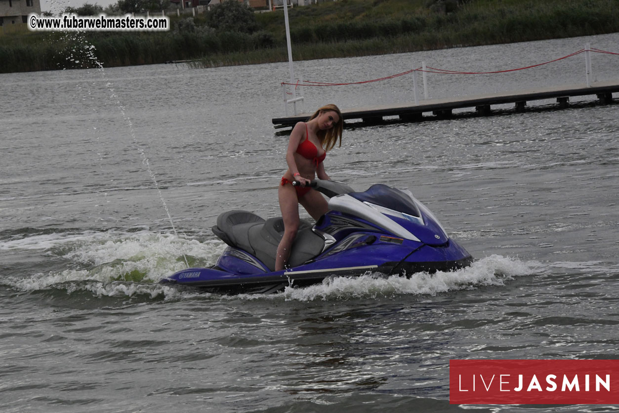 LiveJasmin Watersports