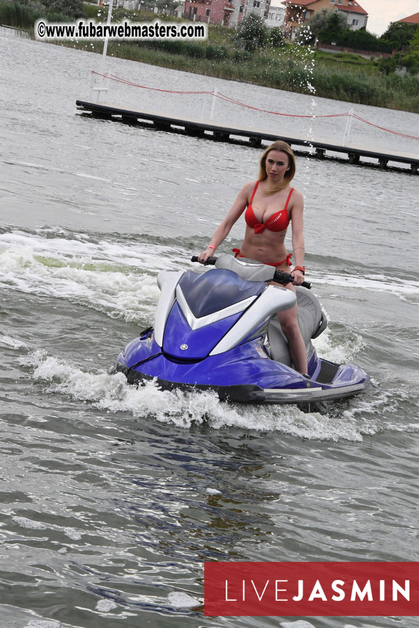 LiveJasmin Watersports