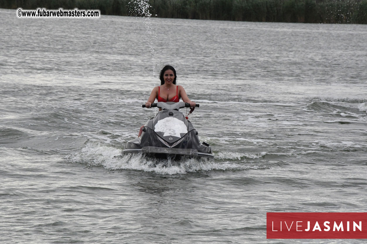 LiveJasmin Watersports