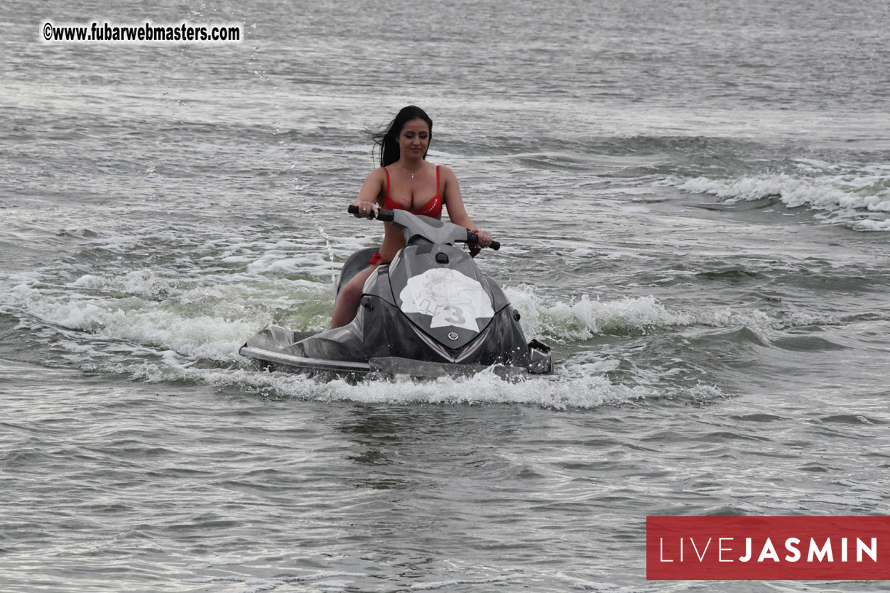 LiveJasmin Watersports