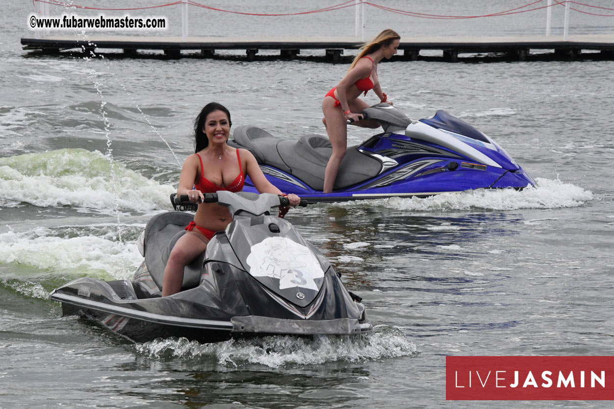 LiveJasmin Watersports