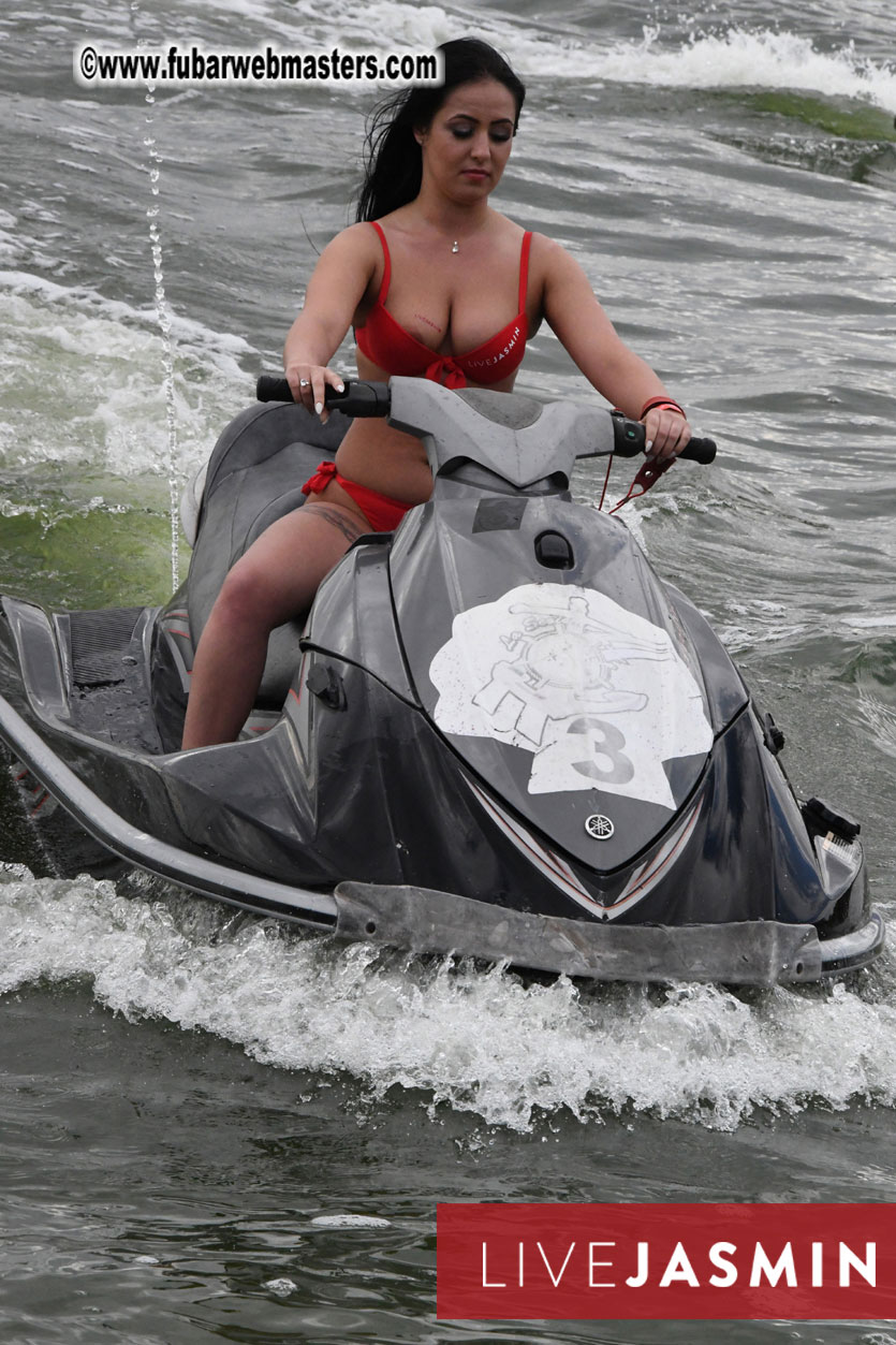 LiveJasmin Watersports