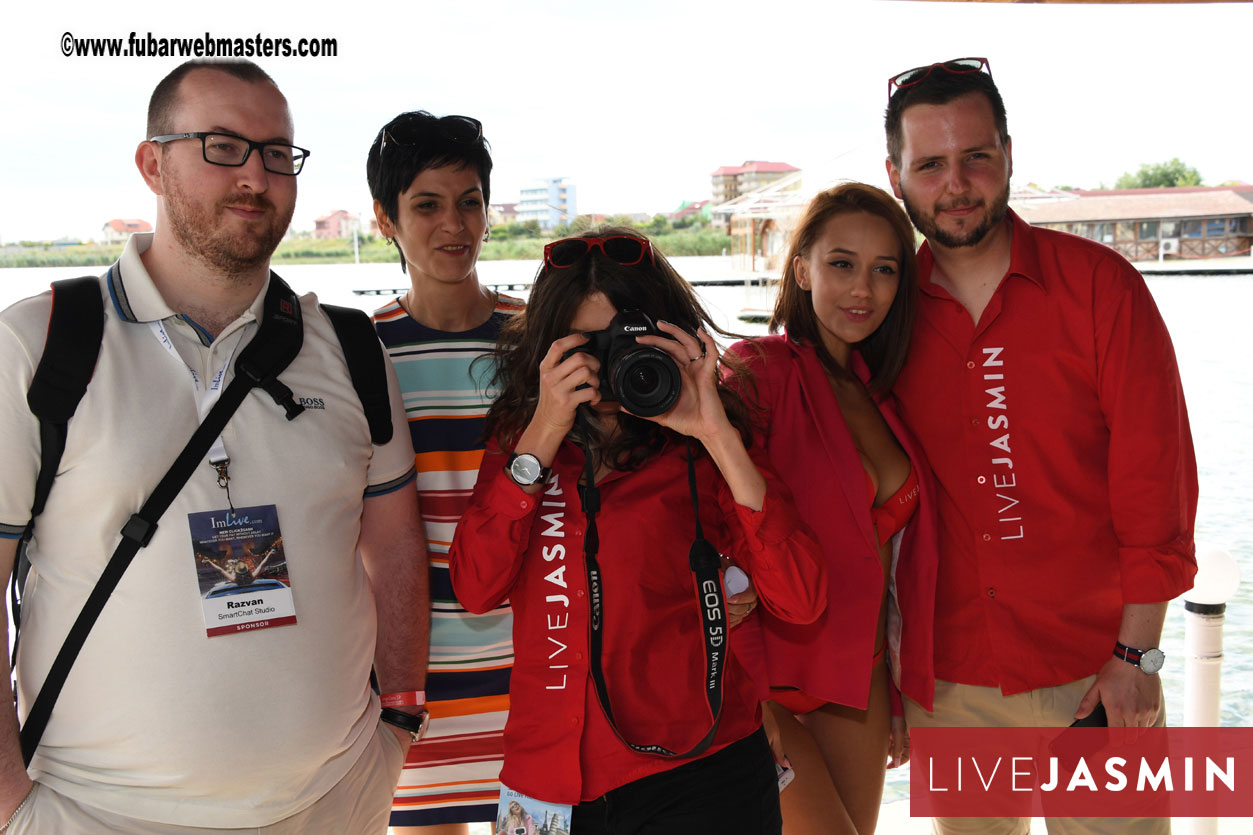 LiveJasmin Watersports