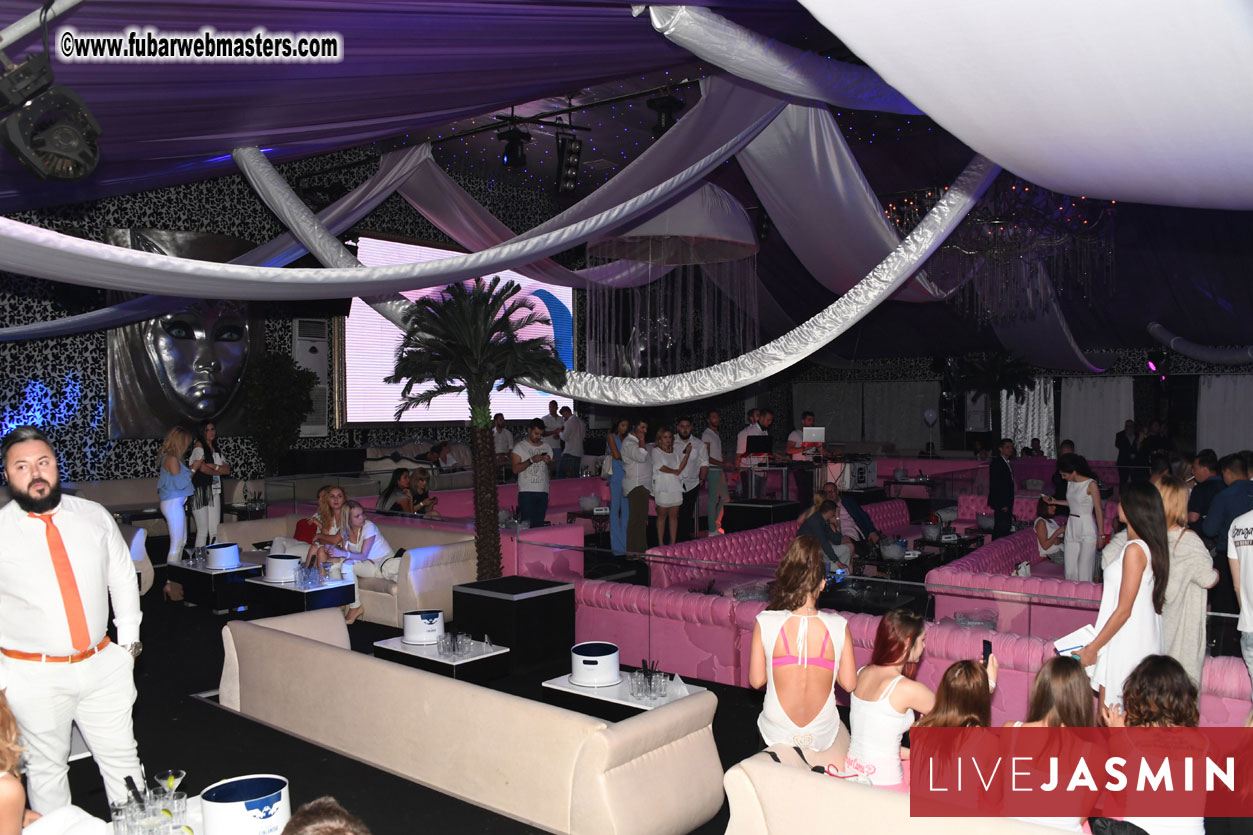 FreeWebCams White Party @ Bellagio Club