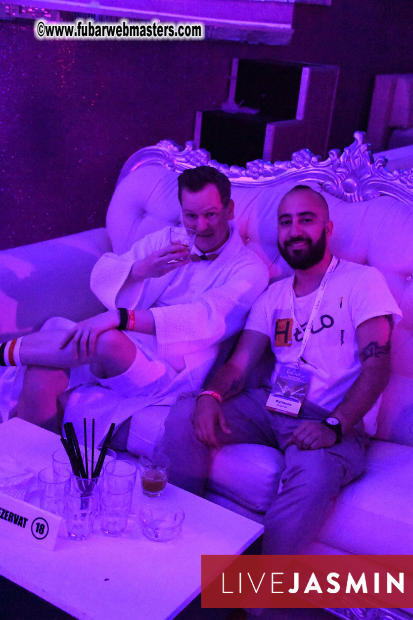 FreeWebCams White Party @ Bellagio Club