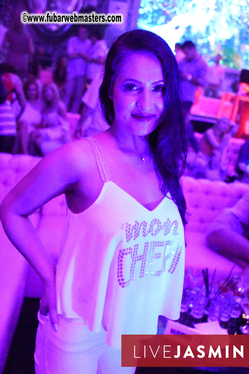 FreeWebCams White Party @ Bellagio Club