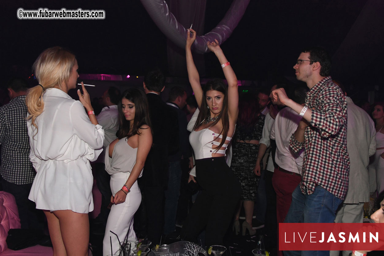 FreeWebCams White Party @ Bellagio Club