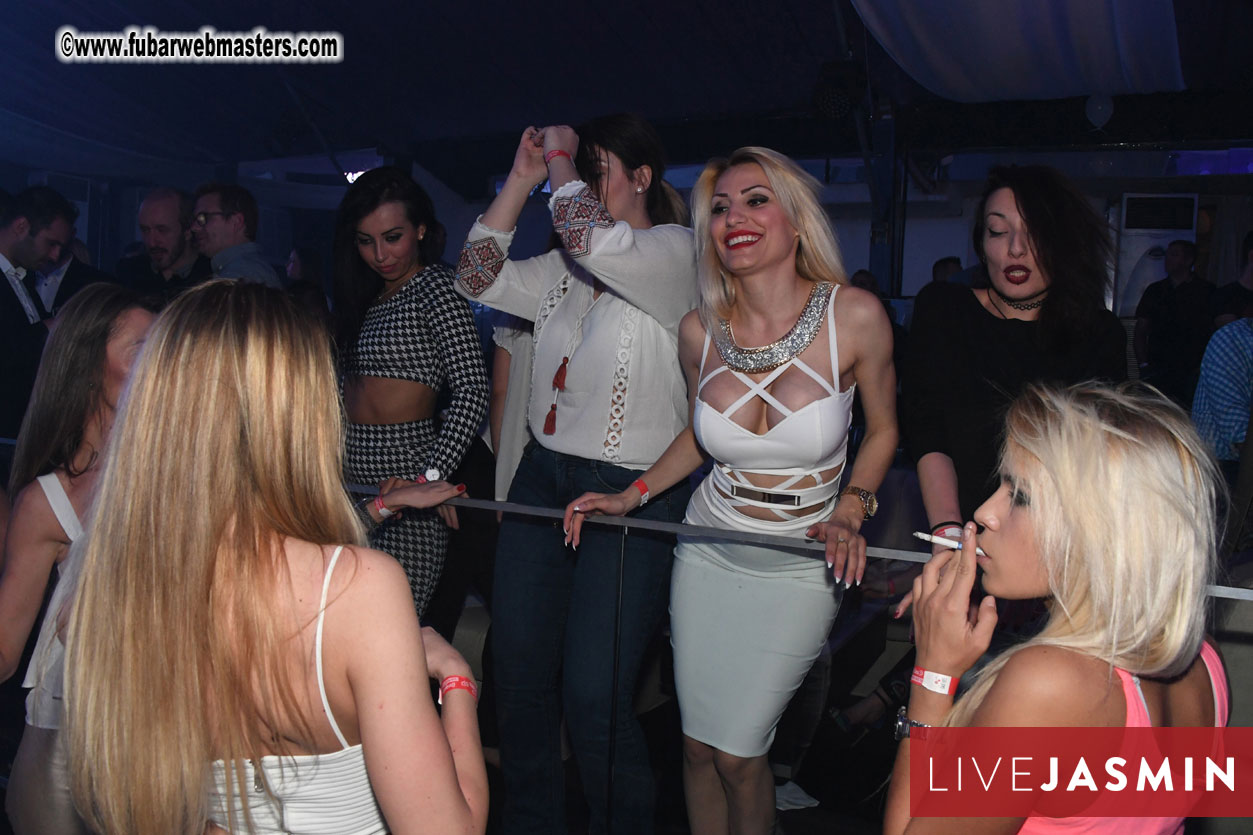 FreeWebCams White Party @ Bellagio Club