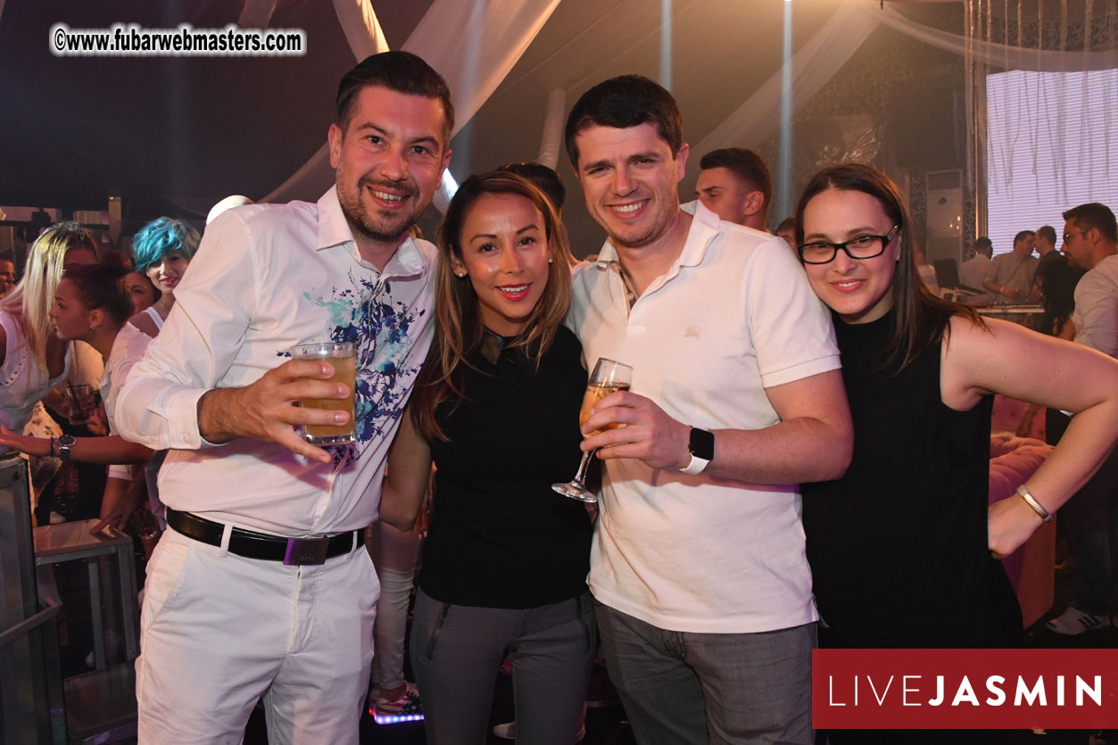 FreeWebCams White Party @ Bellagio Club