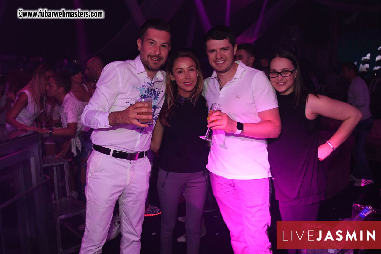 FreeWebCams White Party @ Bellagio Club