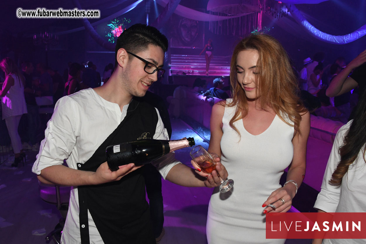 FreeWebCams White Party @ Bellagio Club