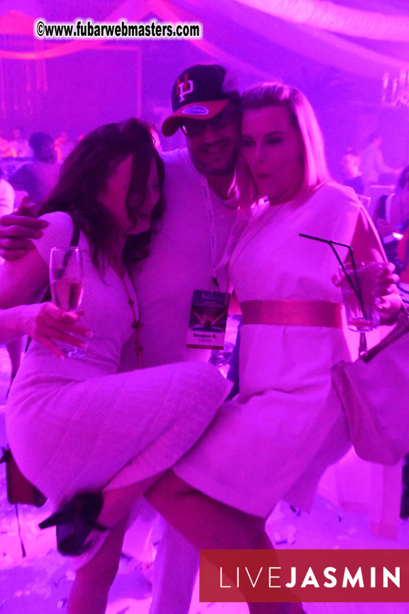 FreeWebCams White Party @ Bellagio Club