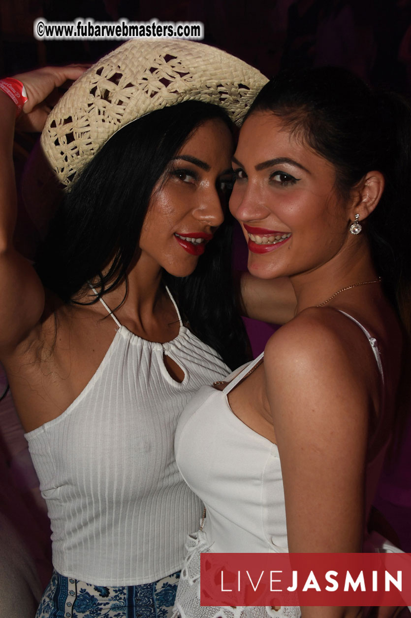 FreeWebCams White Party @ Bellagio Club