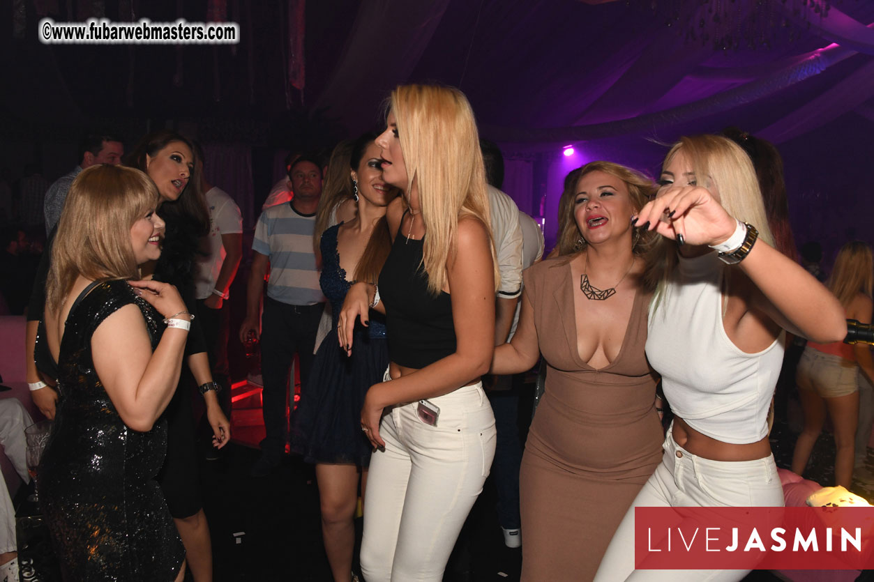 FreeWebCams White Party @ Bellagio Club