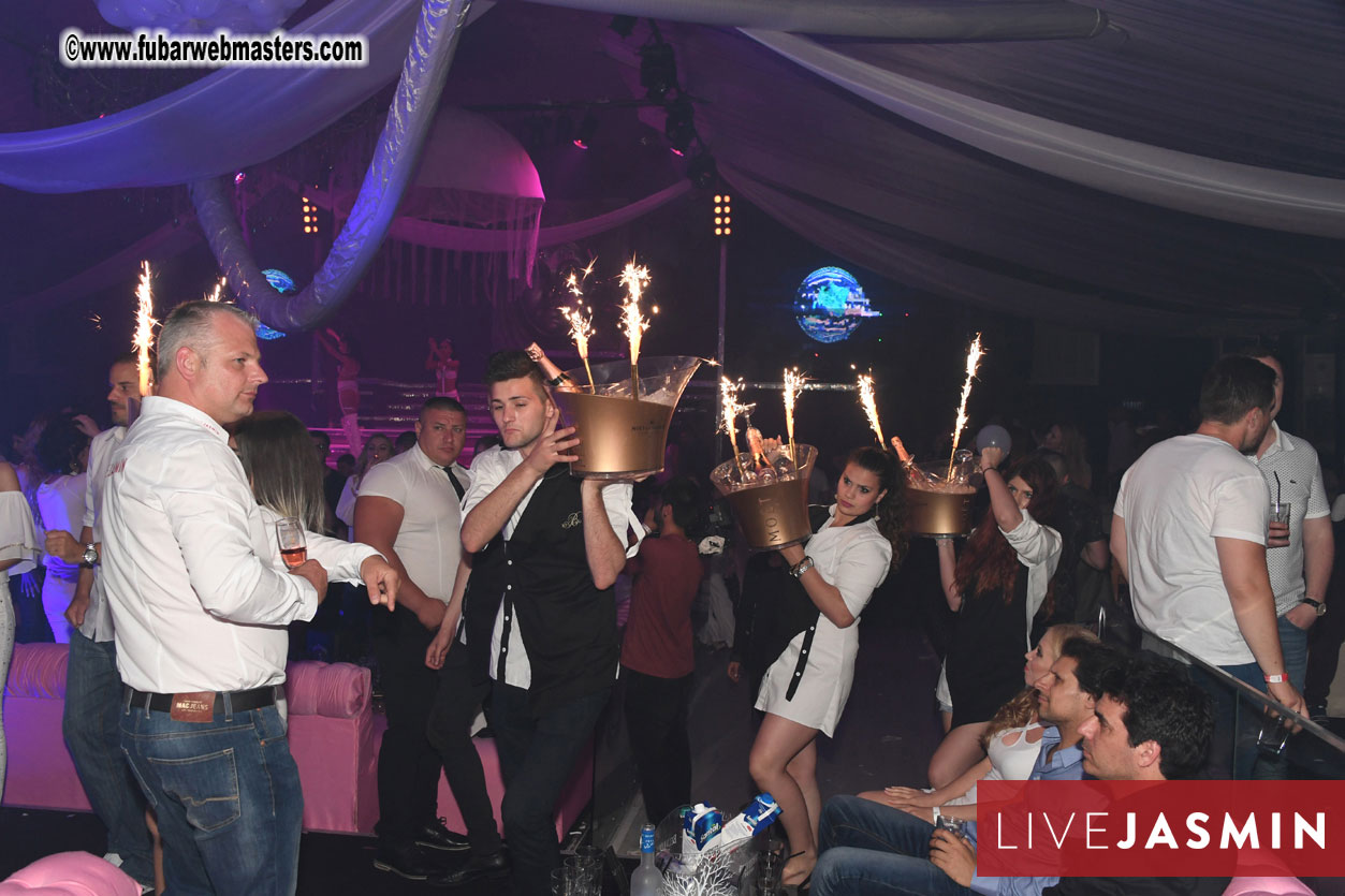 FreeWebCams White Party @ Bellagio Club