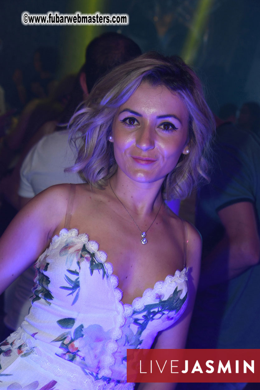 FreeWebCams White Party @ Bellagio Club