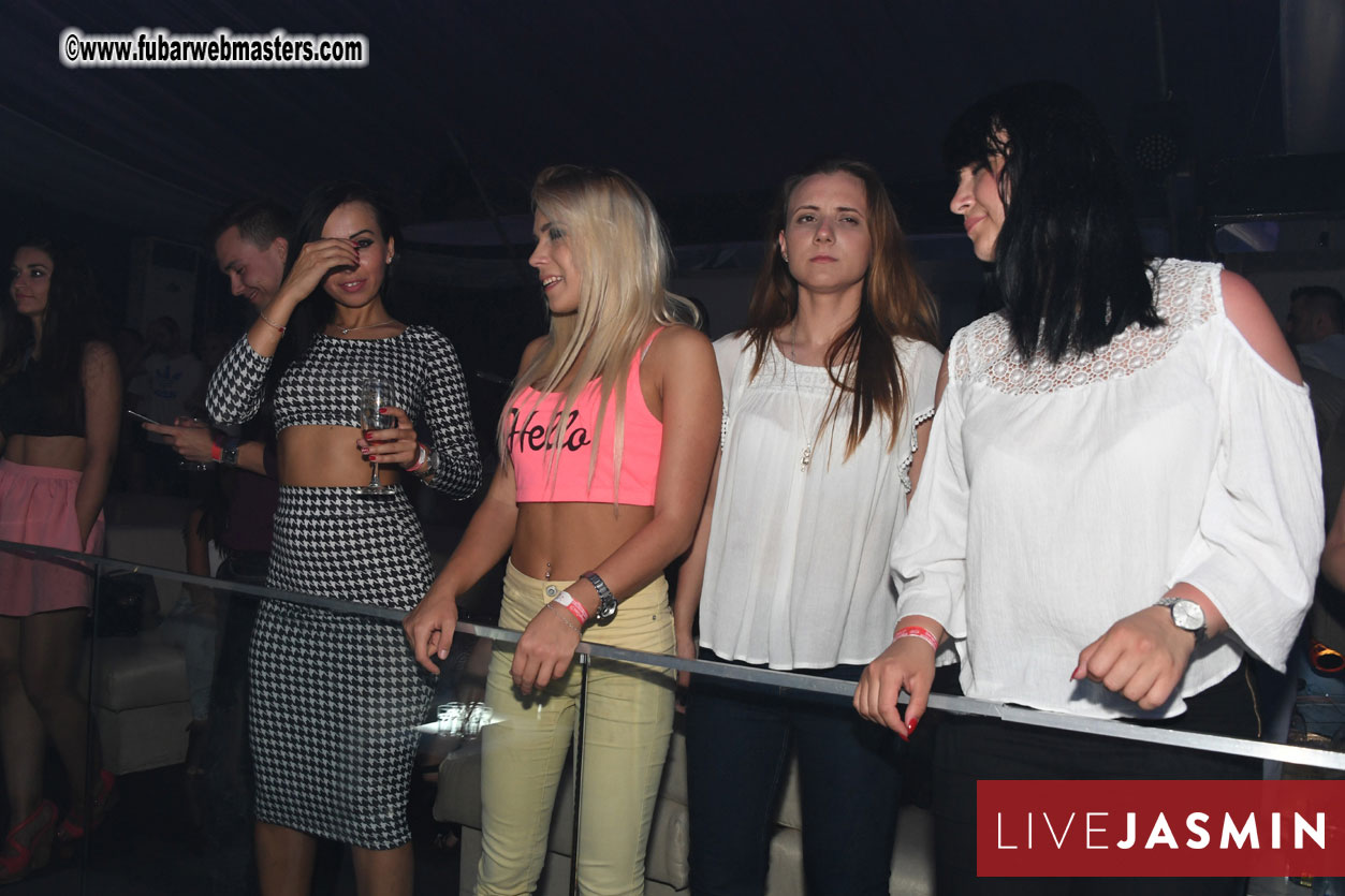 FreeWebCams White Party @ Bellagio Club