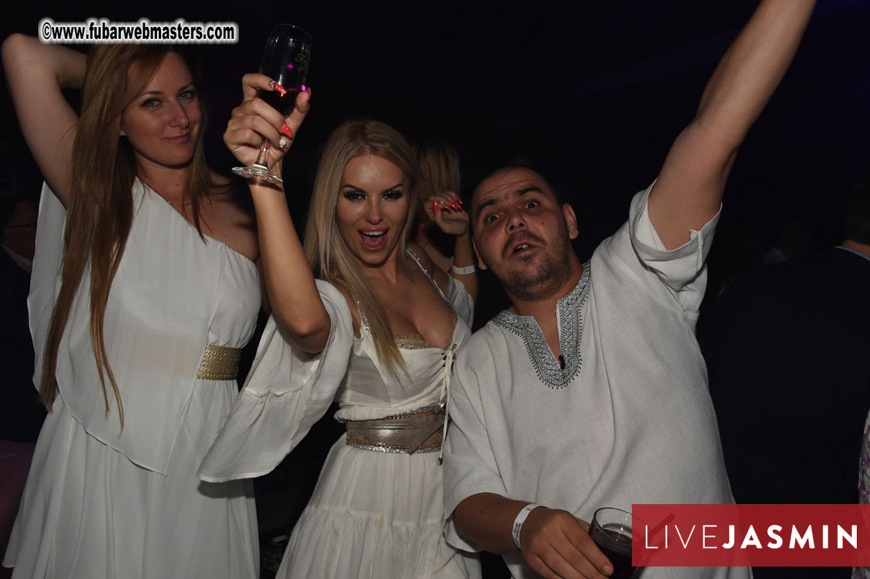 FreeWebCams White Party @ Bellagio Club