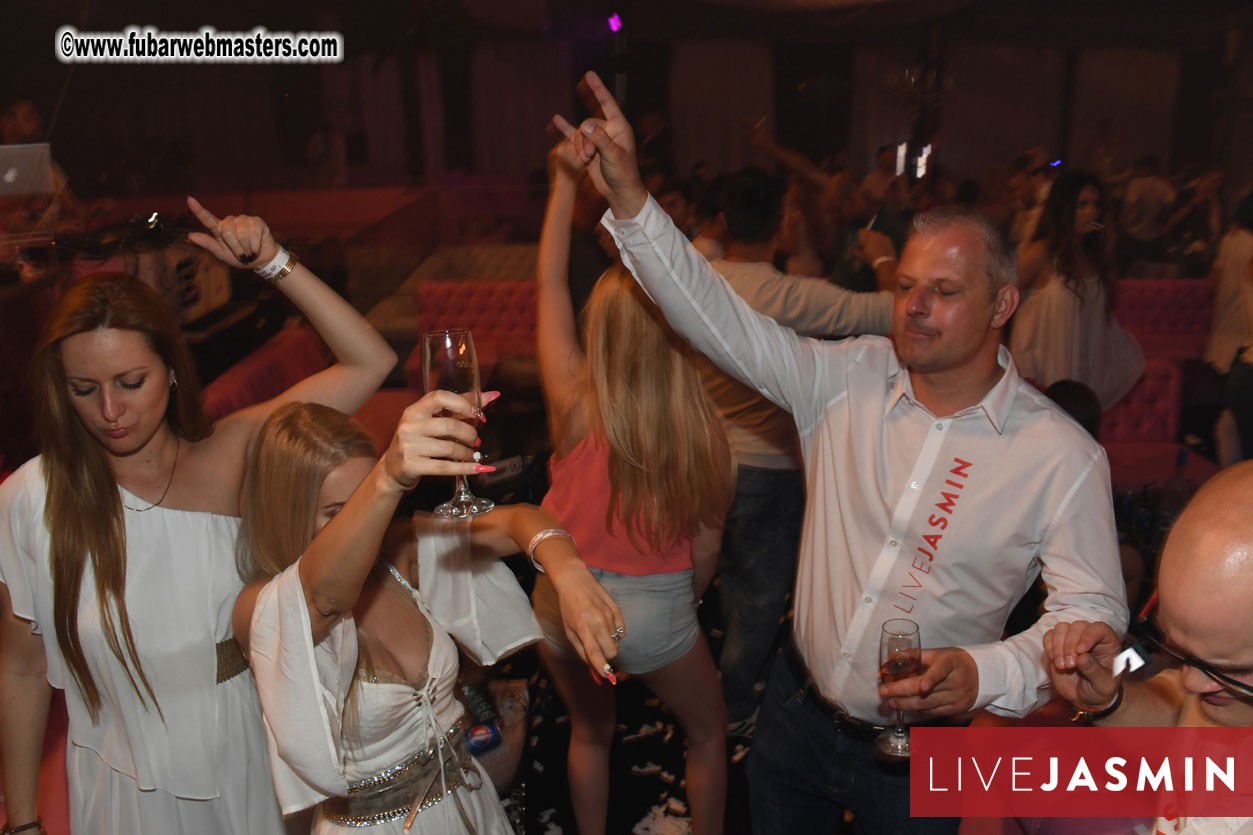 FreeWebCams White Party @ Bellagio Club