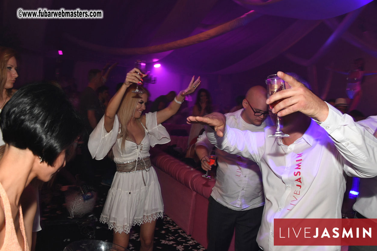 FreeWebCams White Party @ Bellagio Club