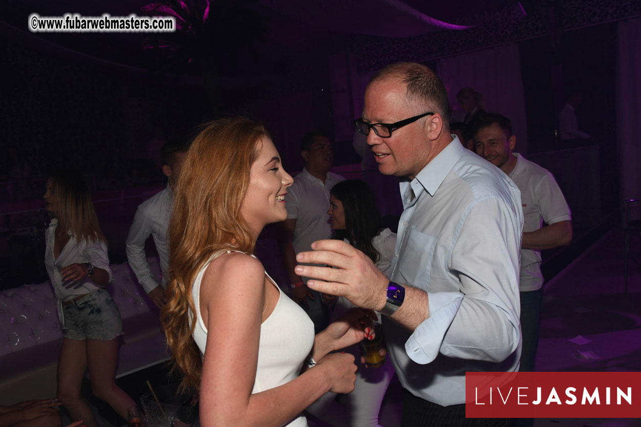 FreeWebCams White Party @ Bellagio Club