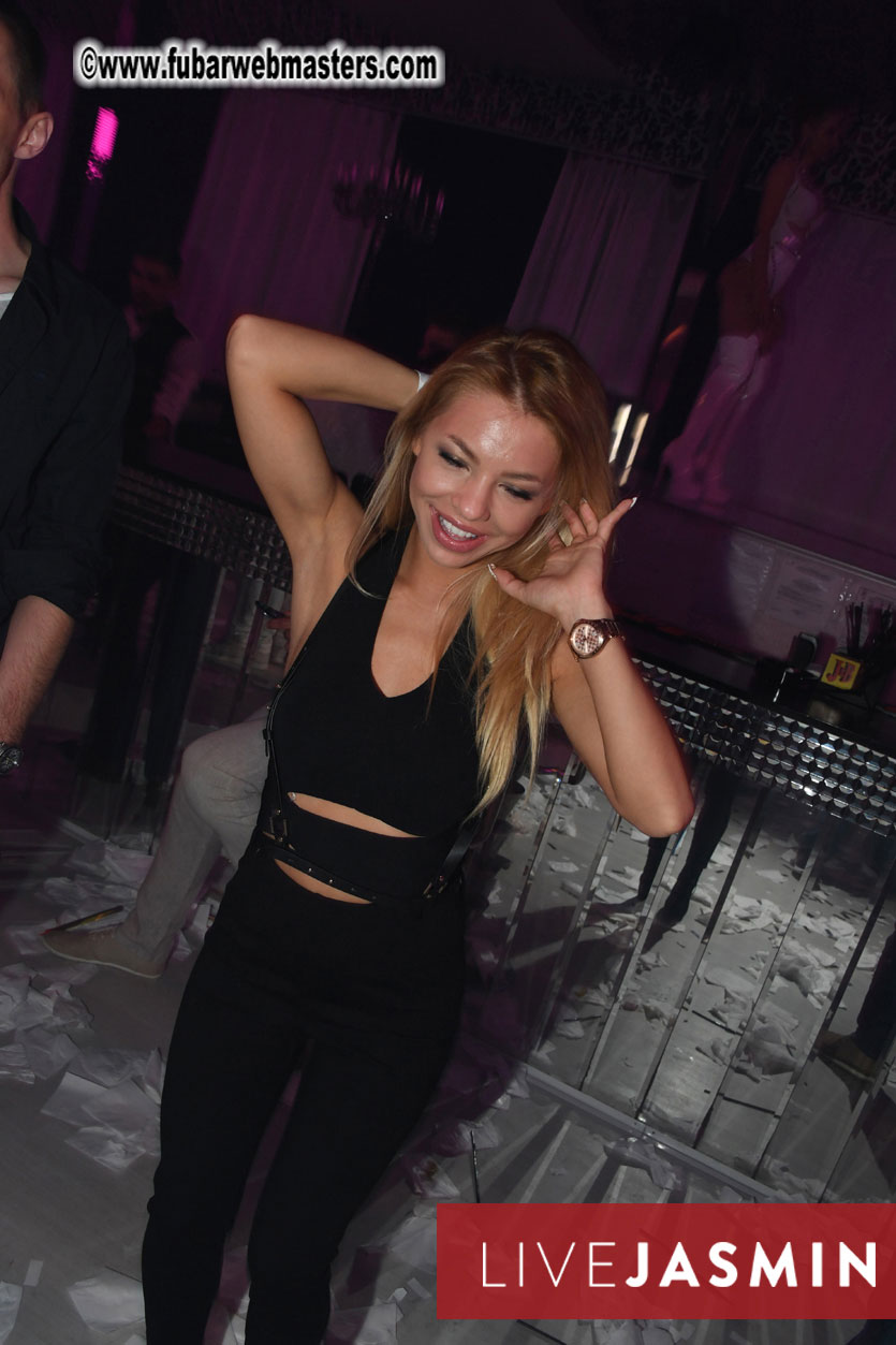 FreeWebCams White Party @ Bellagio Club