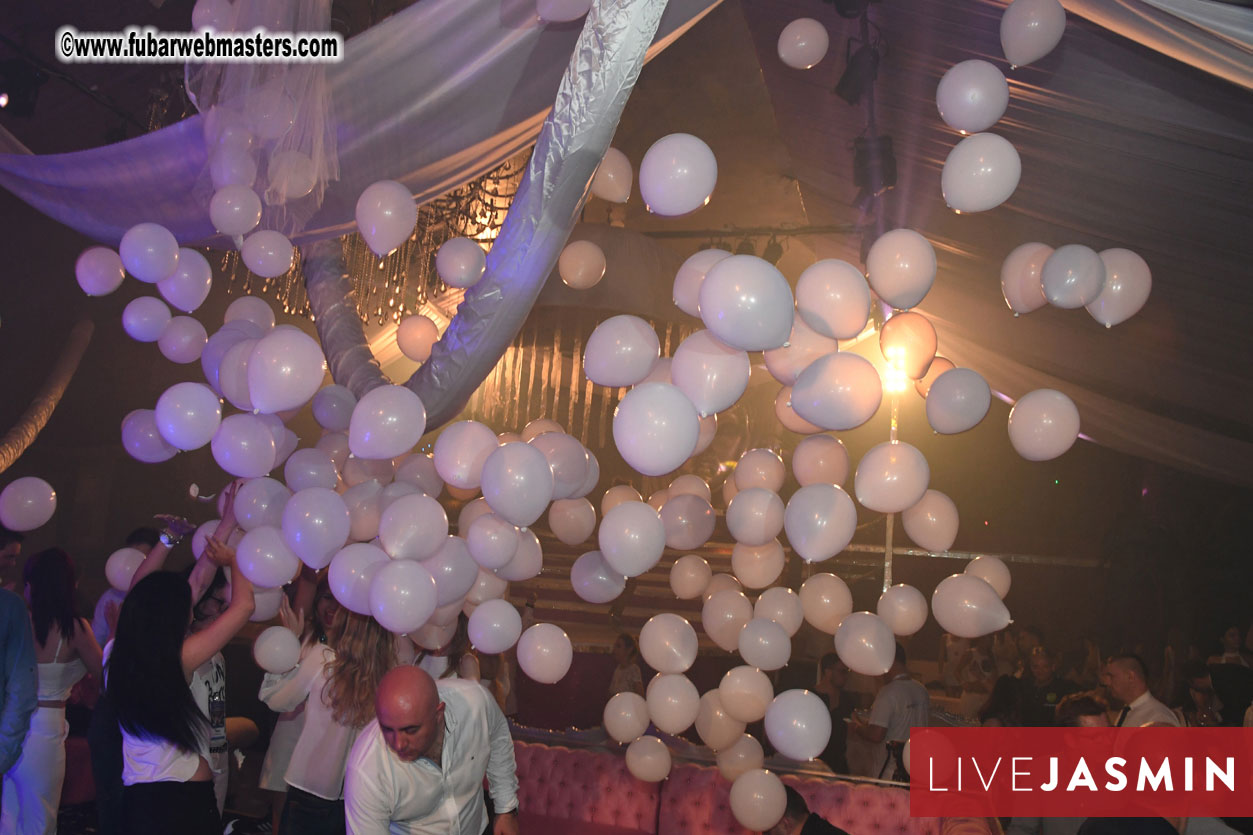 FreeWebCams White Party @ Bellagio Club