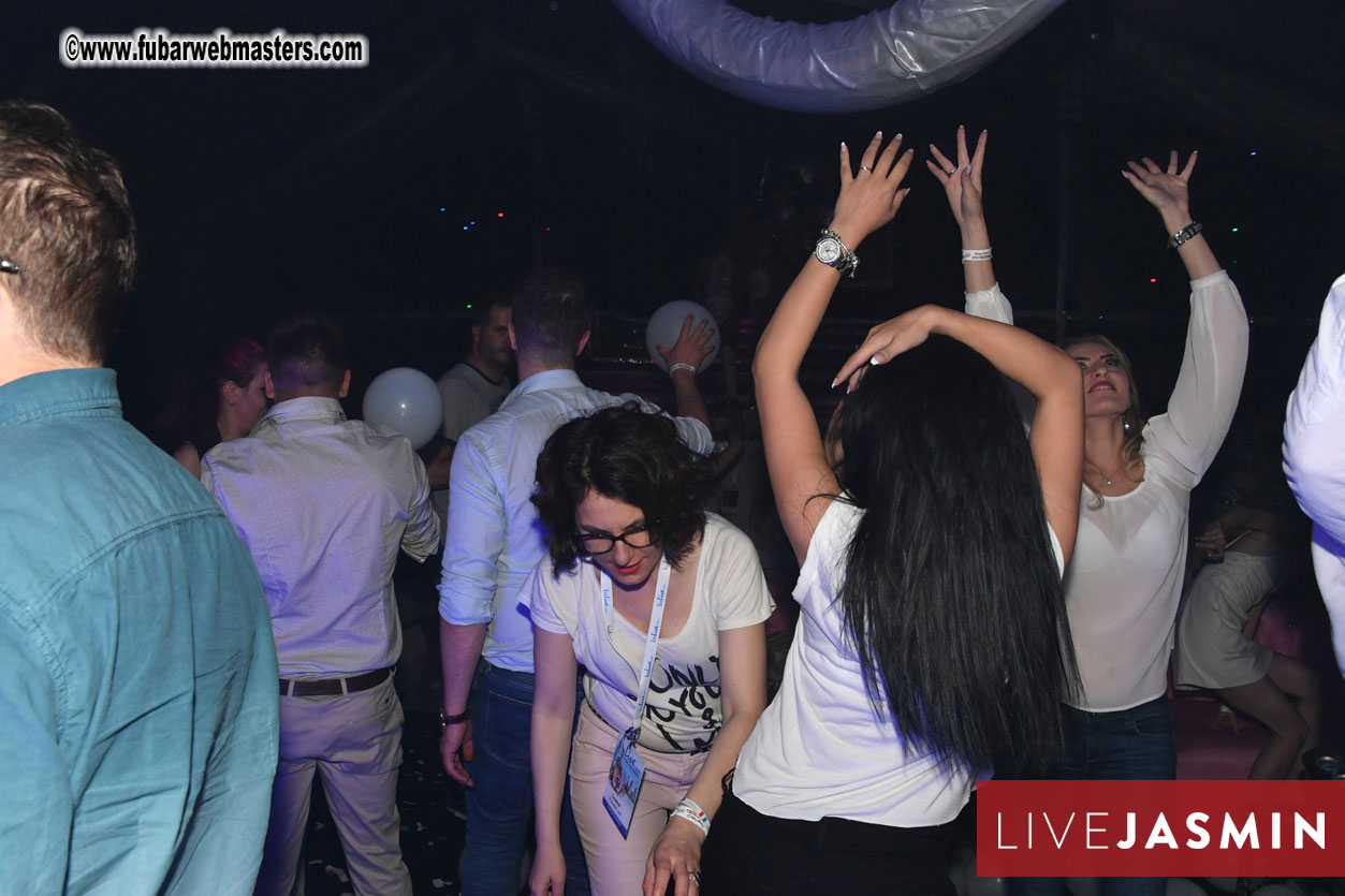 FreeWebCams White Party @ Bellagio Club