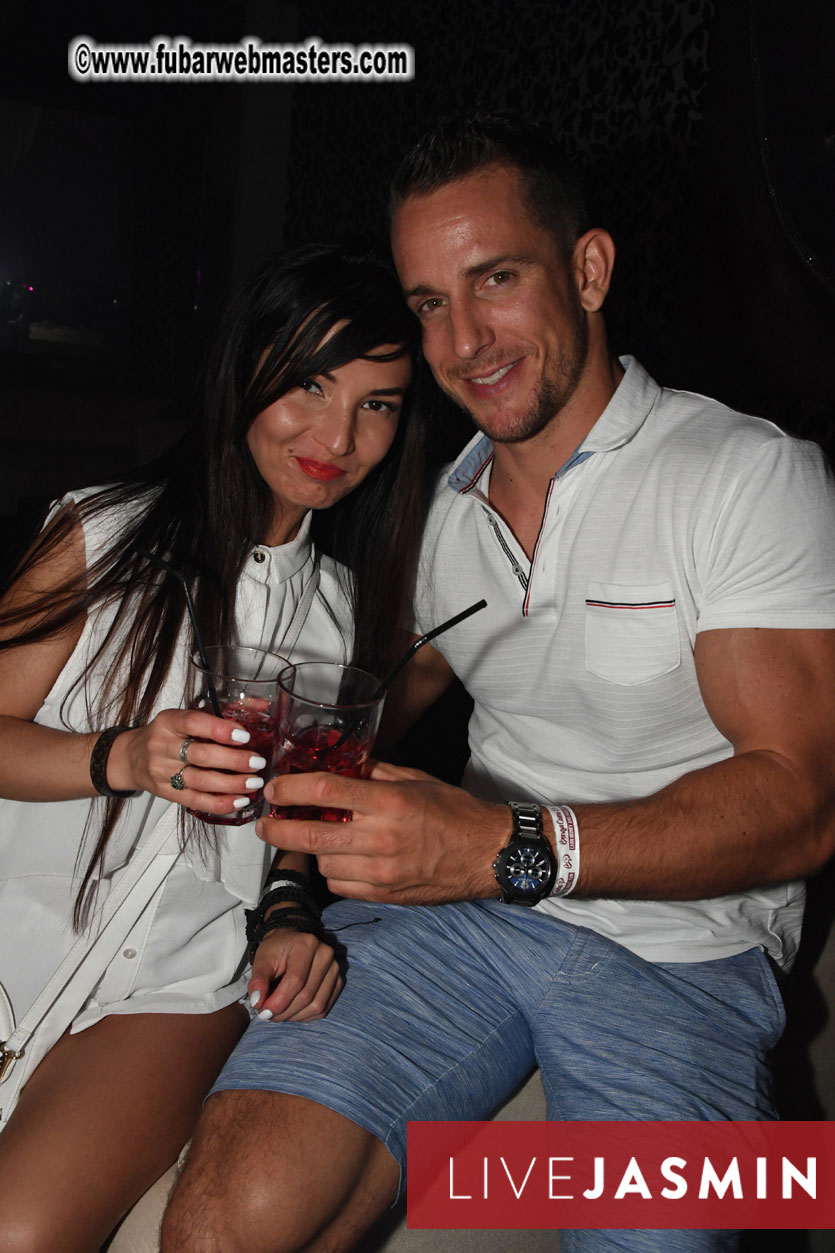 FreeWebCams White Party @ Bellagio Club