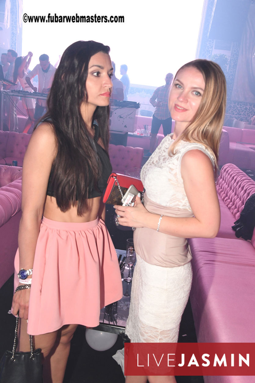 FreeWebCams White Party @ Bellagio Club