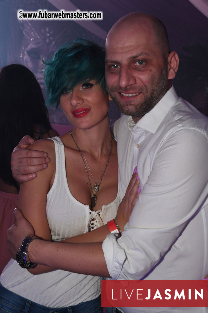 FreeWebCams White Party @ Bellagio Club