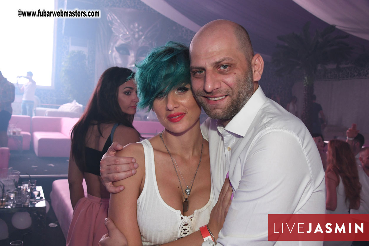 FreeWebCams White Party @ Bellagio Club