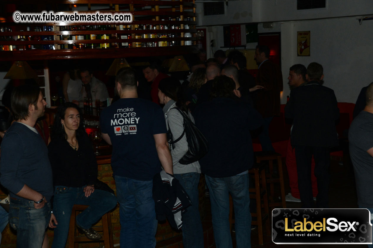 Reporo Happy Hour and Party