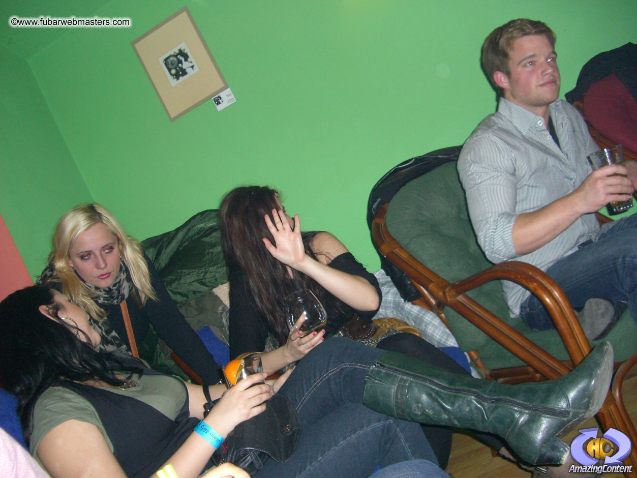 Cocktail Hour at Aloha Cocktail Bar