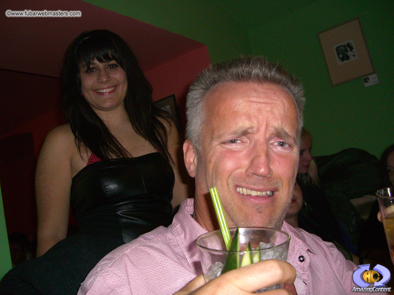 Cocktail Hour at Aloha Cocktail Bar