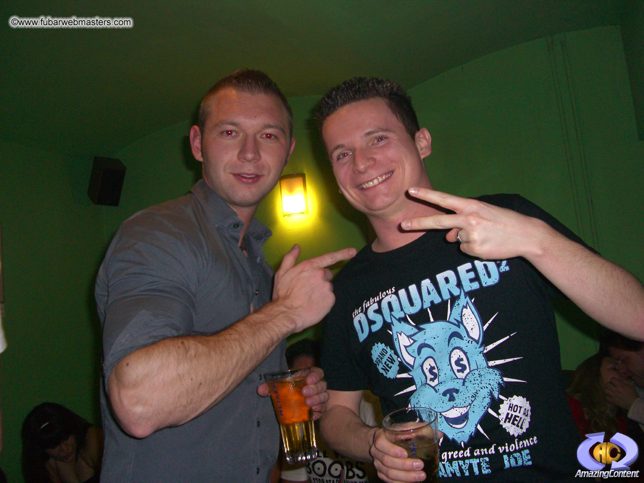 Cocktail Hour at Aloha Cocktail Bar