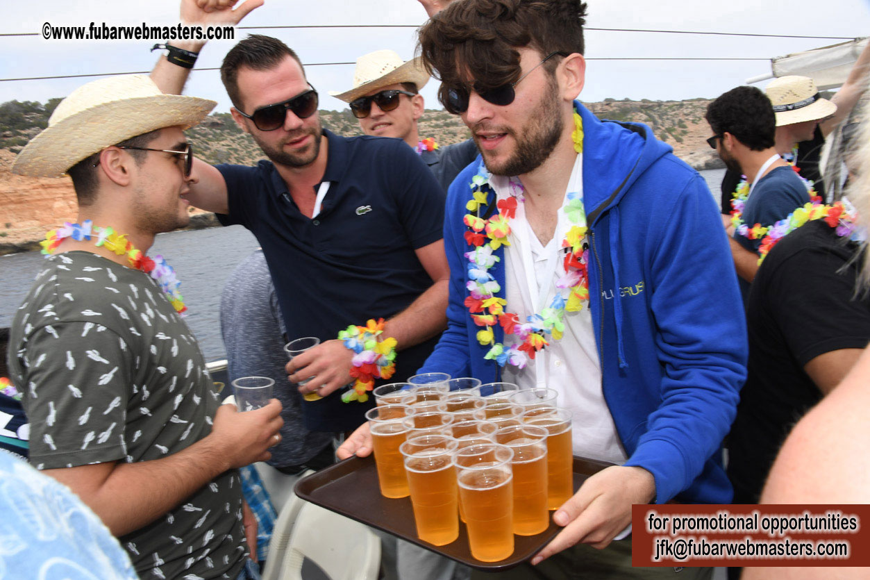 Boat Trip with Cool Drinks & Hot Girls