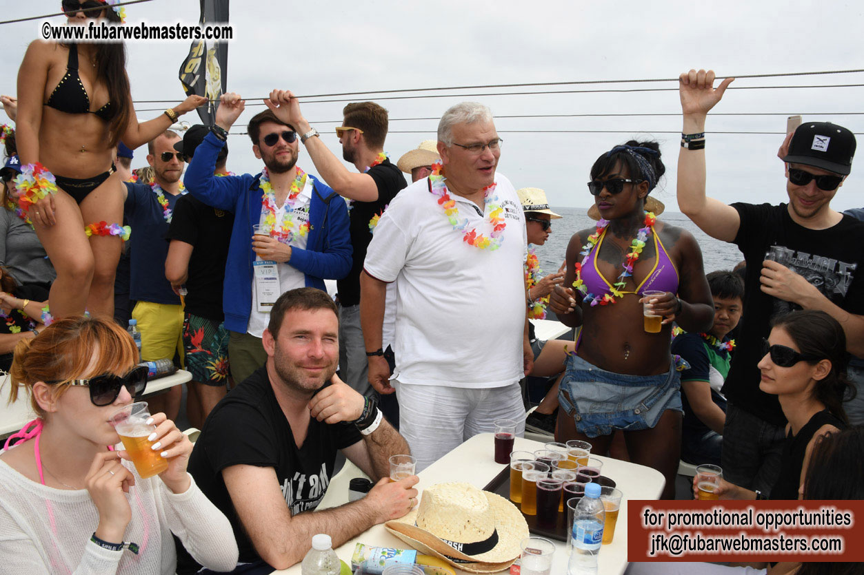 Boat Trip with Cool Drinks & Hot Girls