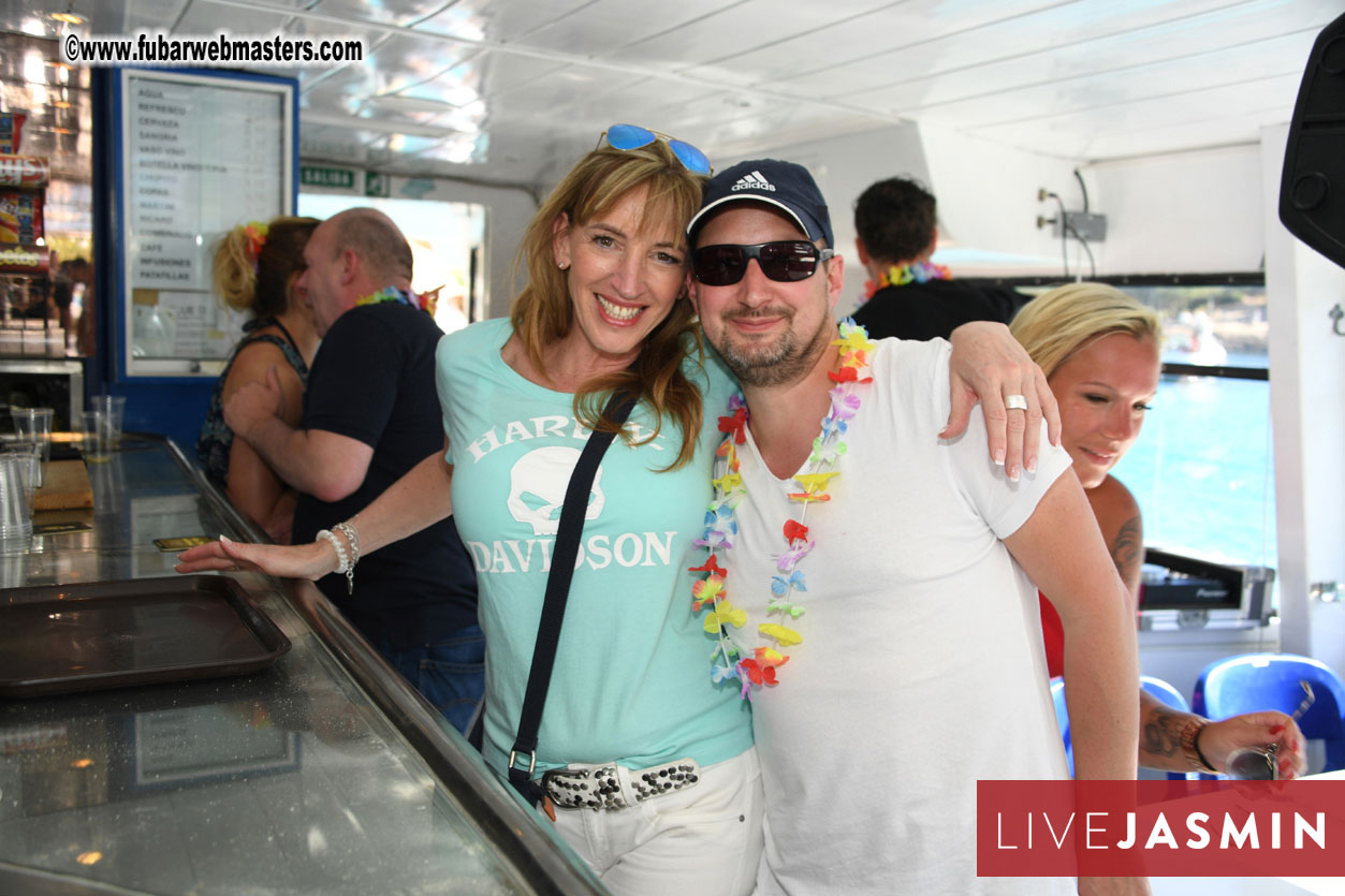 Boat Trip with Cool Drinks & Hot Girls