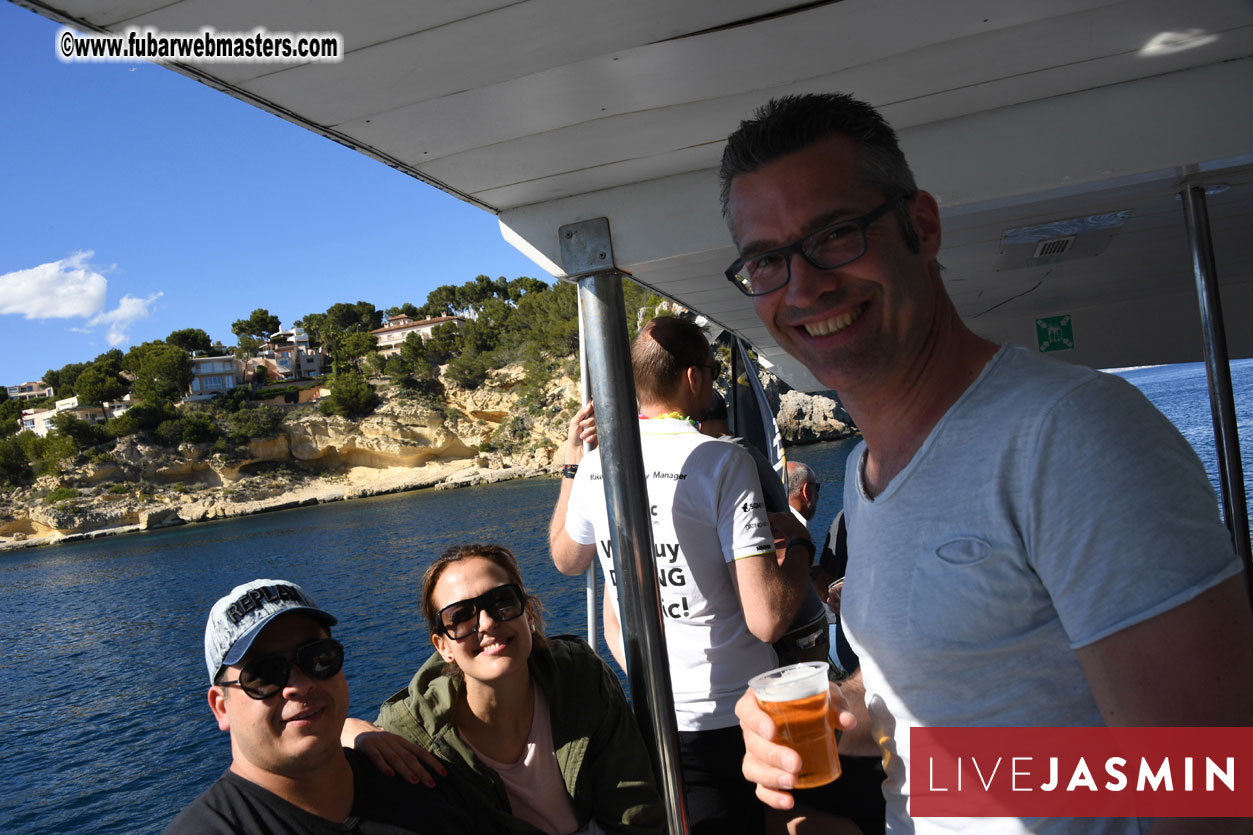 Boat Trip with Cool Drinks & Hot Girls